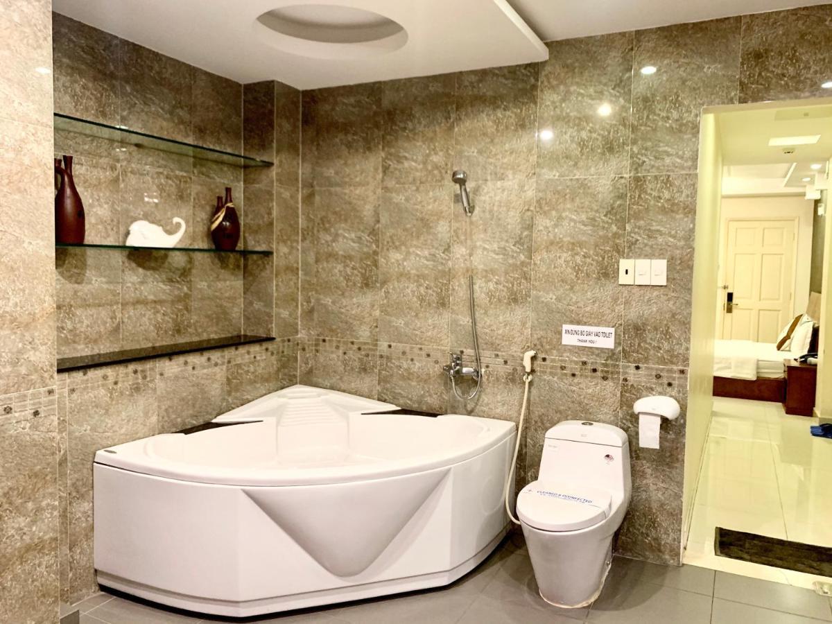Bao Tran Hotel Ho Chi Minh City Exterior photo