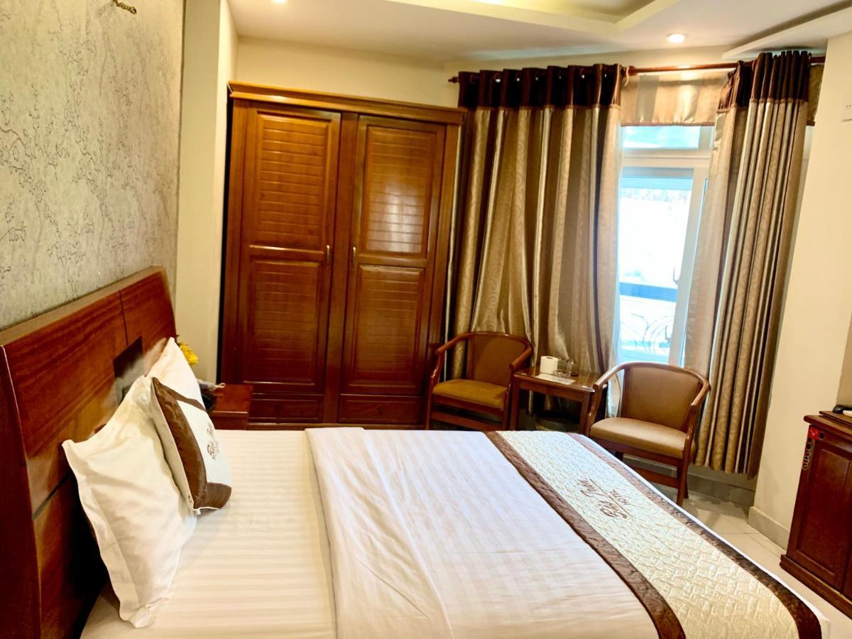 Bao Tran Hotel Ho Chi Minh City Exterior photo