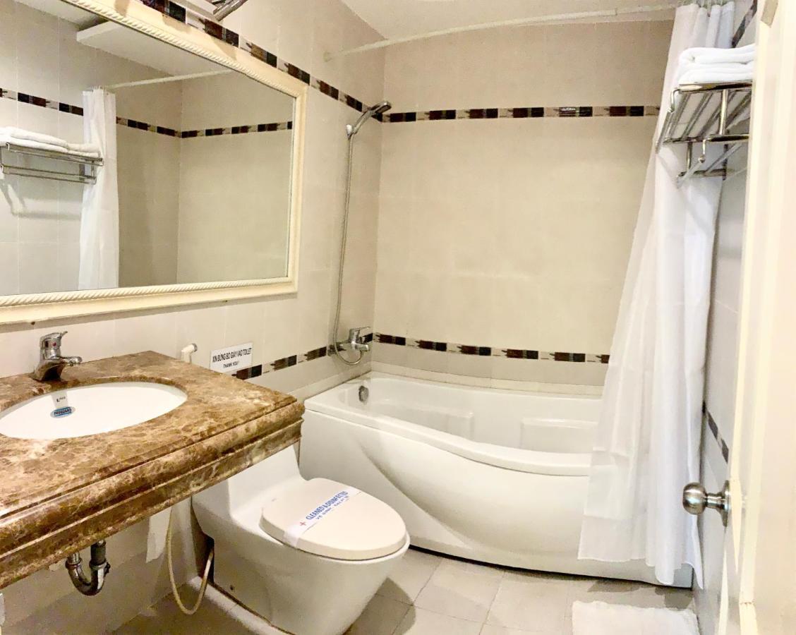 Bao Tran Hotel Ho Chi Minh City Exterior photo